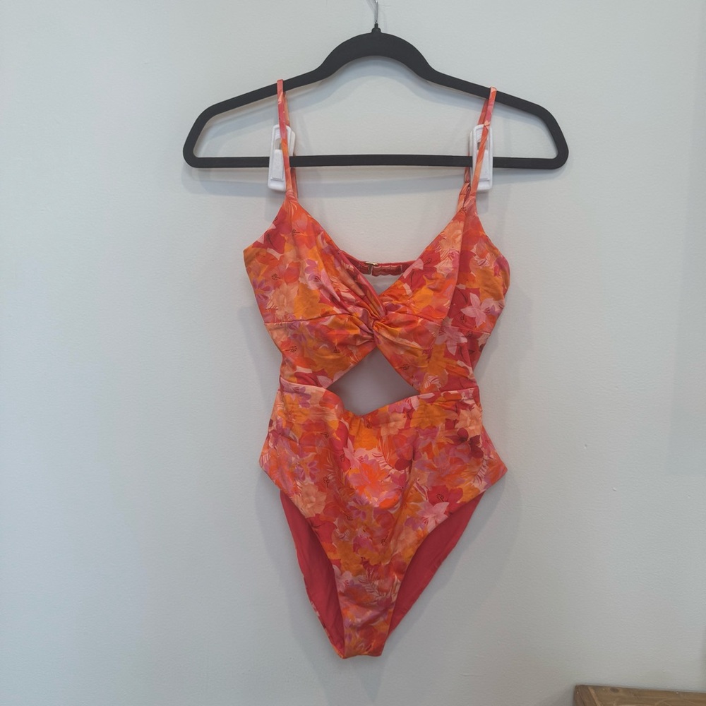 L SPACE Kyslee one piece swim suit